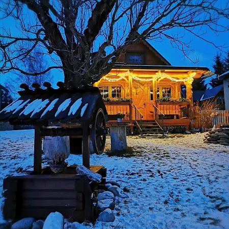 Chalúpka U Líšky Elišky Сasa de vacaciones *